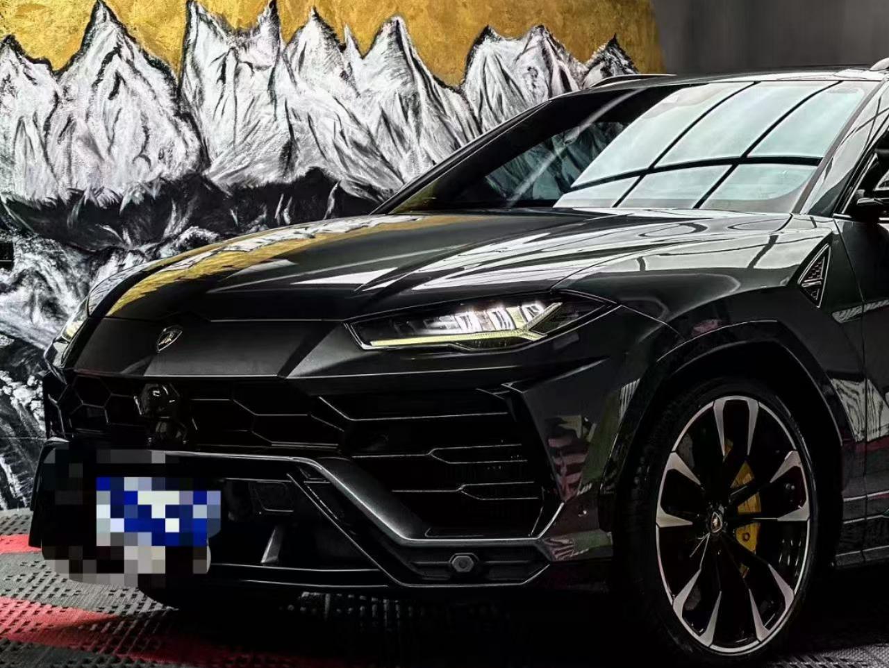 二手兰博基尼 Urus 灰色/红色 2018款 4.0T V8