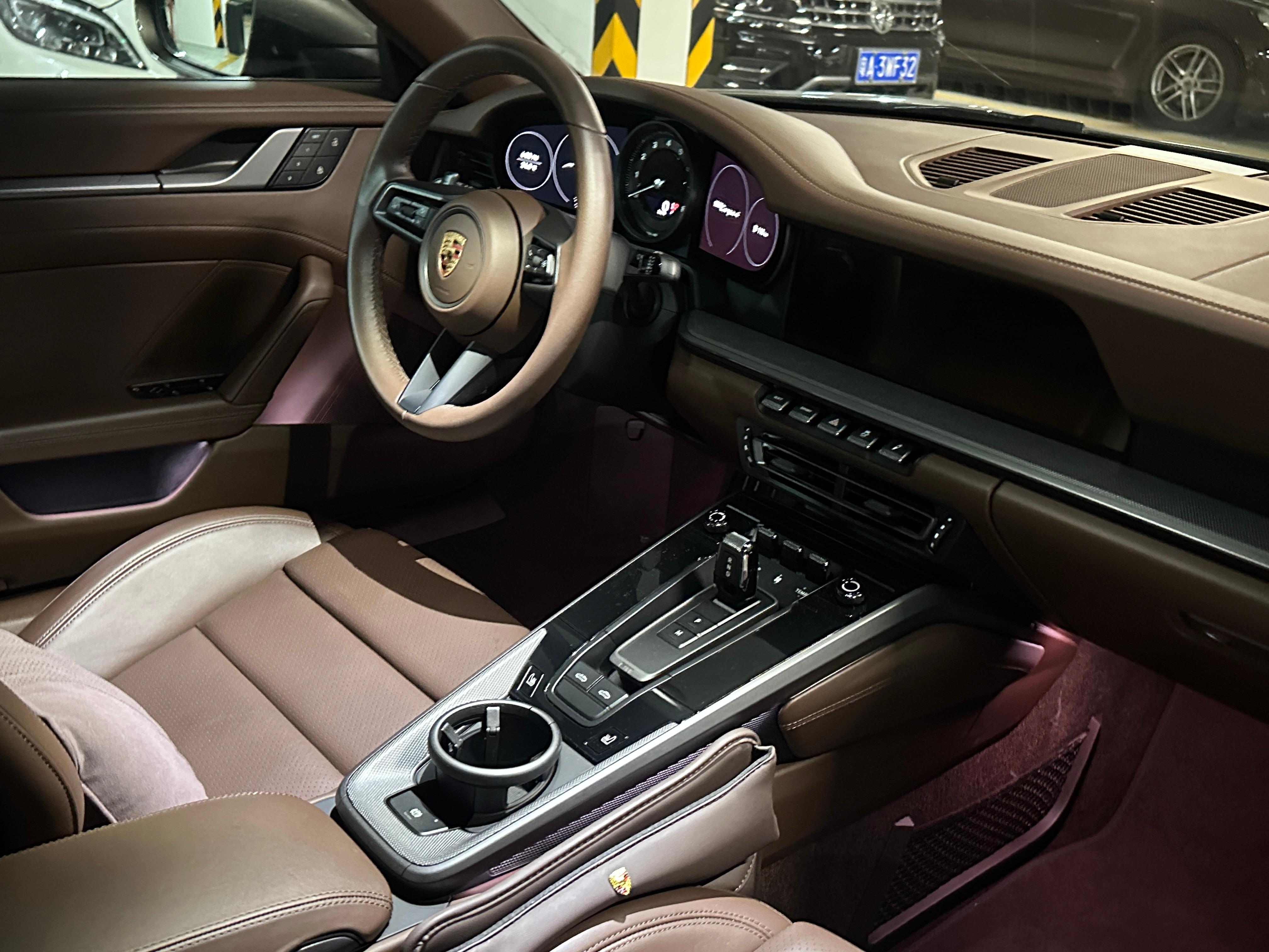 二手保时捷 911 沙金石绿/松露粽 Targa4 中规版