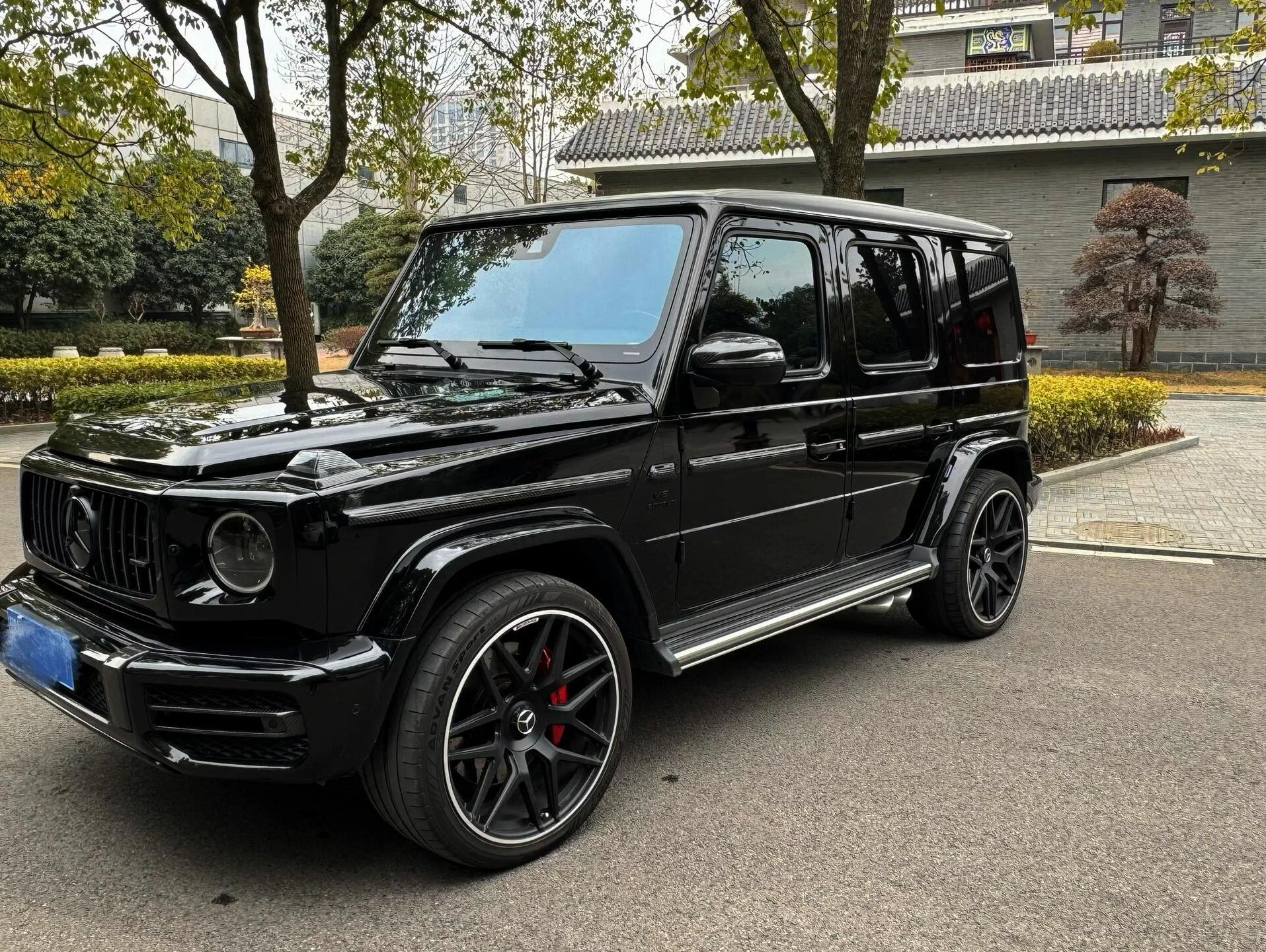 二手奔驰 G级AMG 黑色/黑红 2023款 AMG G 63