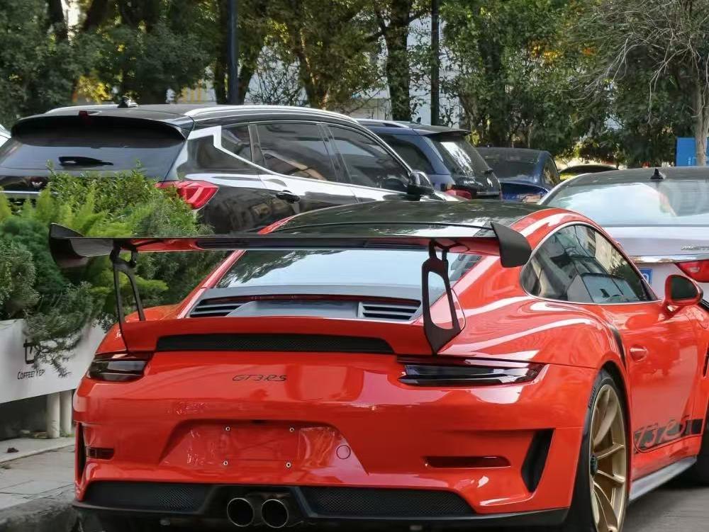 二手保时捷 911 熔岩橙/黑色 GT3RS 中规版