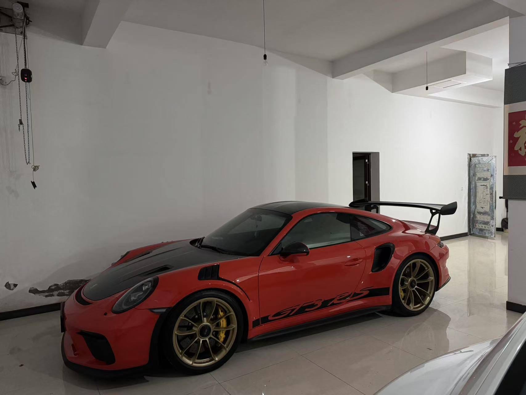 二手保时捷 911 熔岩橙/黑色 GT3RS 中规版