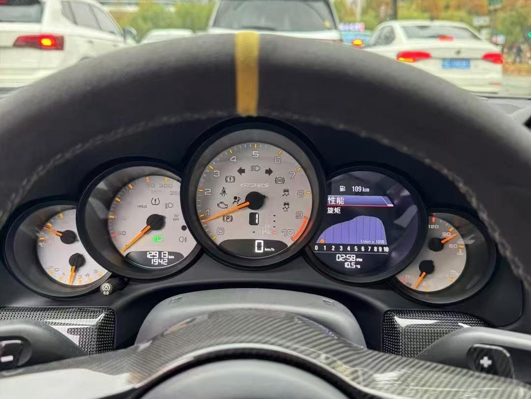 二手保时捷 911 熔岩橙/黑色 GT3RS 中规版