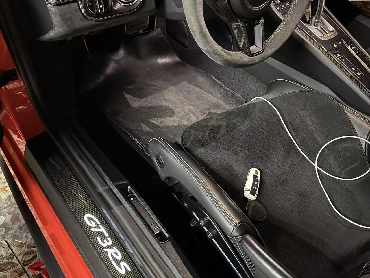 二手保时捷 911 熔岩橙/黑色 GT3RS 中规版