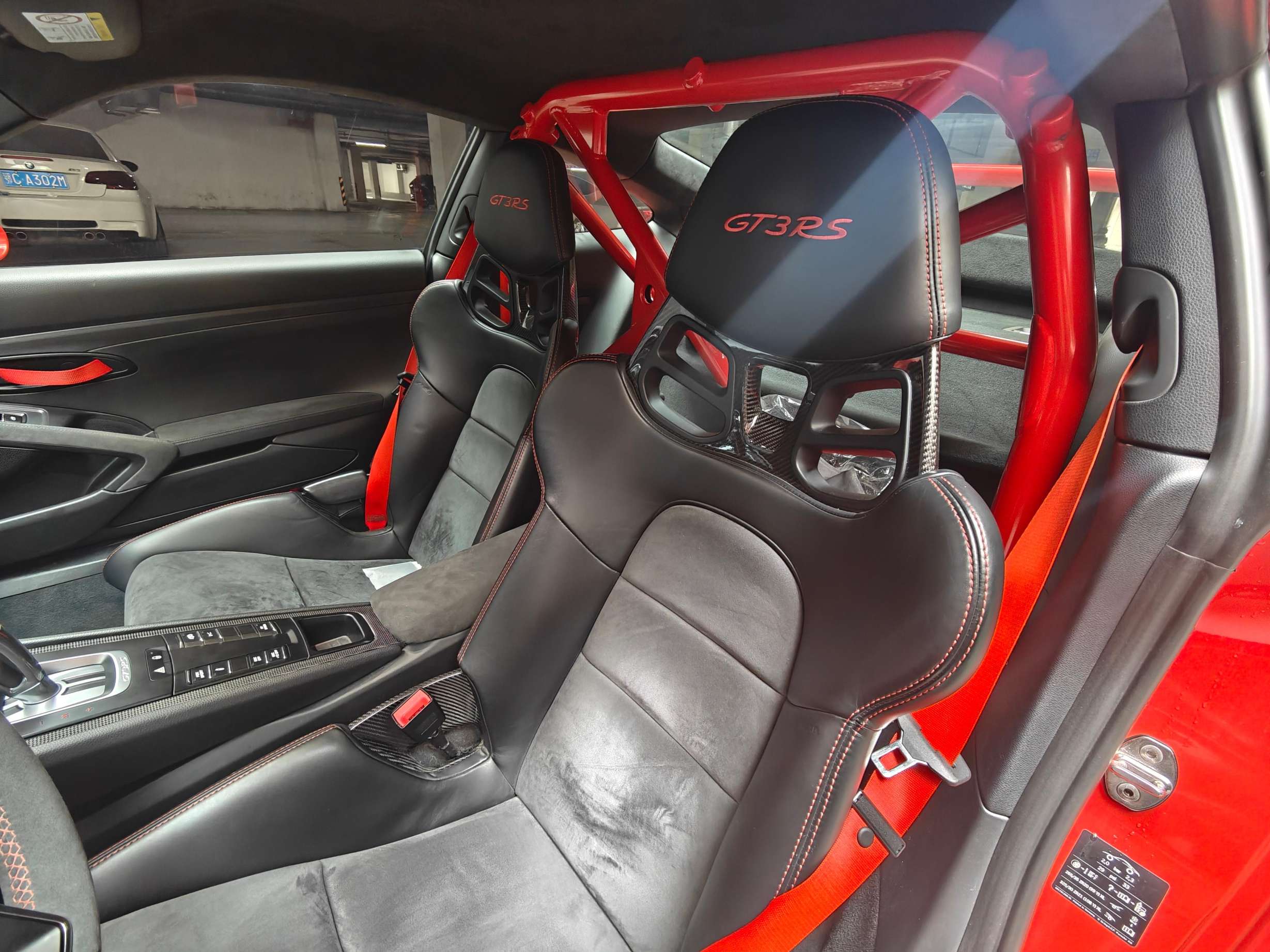 二手保时捷 911 熔岩橙/黑橙 GT3 RS 中规版