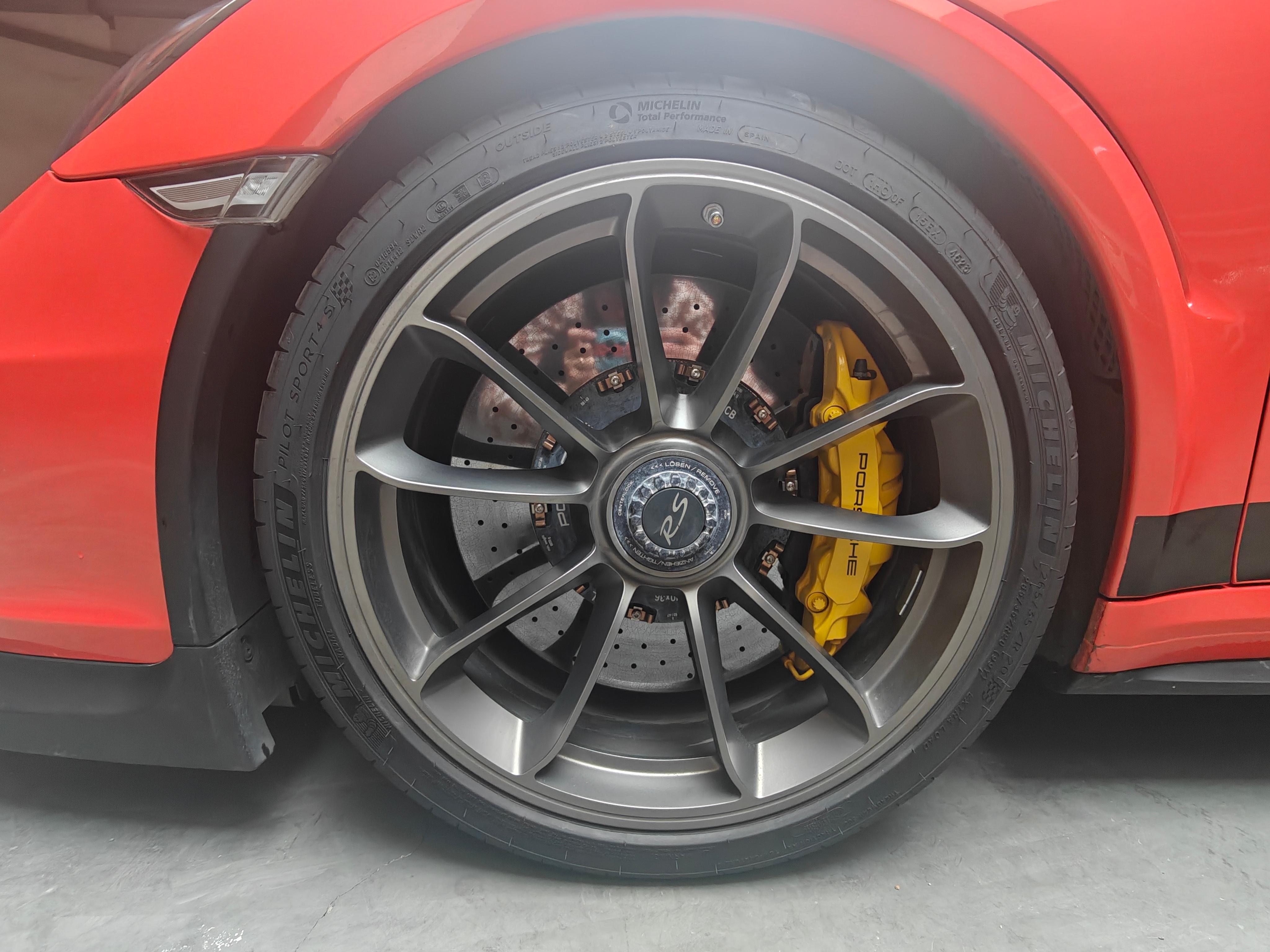 二手保时捷 911 熔岩橙/黑橙 GT3 RS 中规版