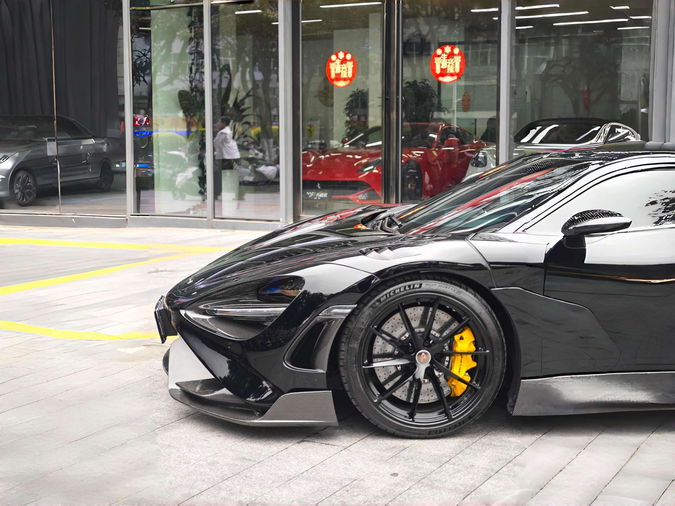 二手迈凯伦 720S 灰色/红色 2019款 4.0T Coupe