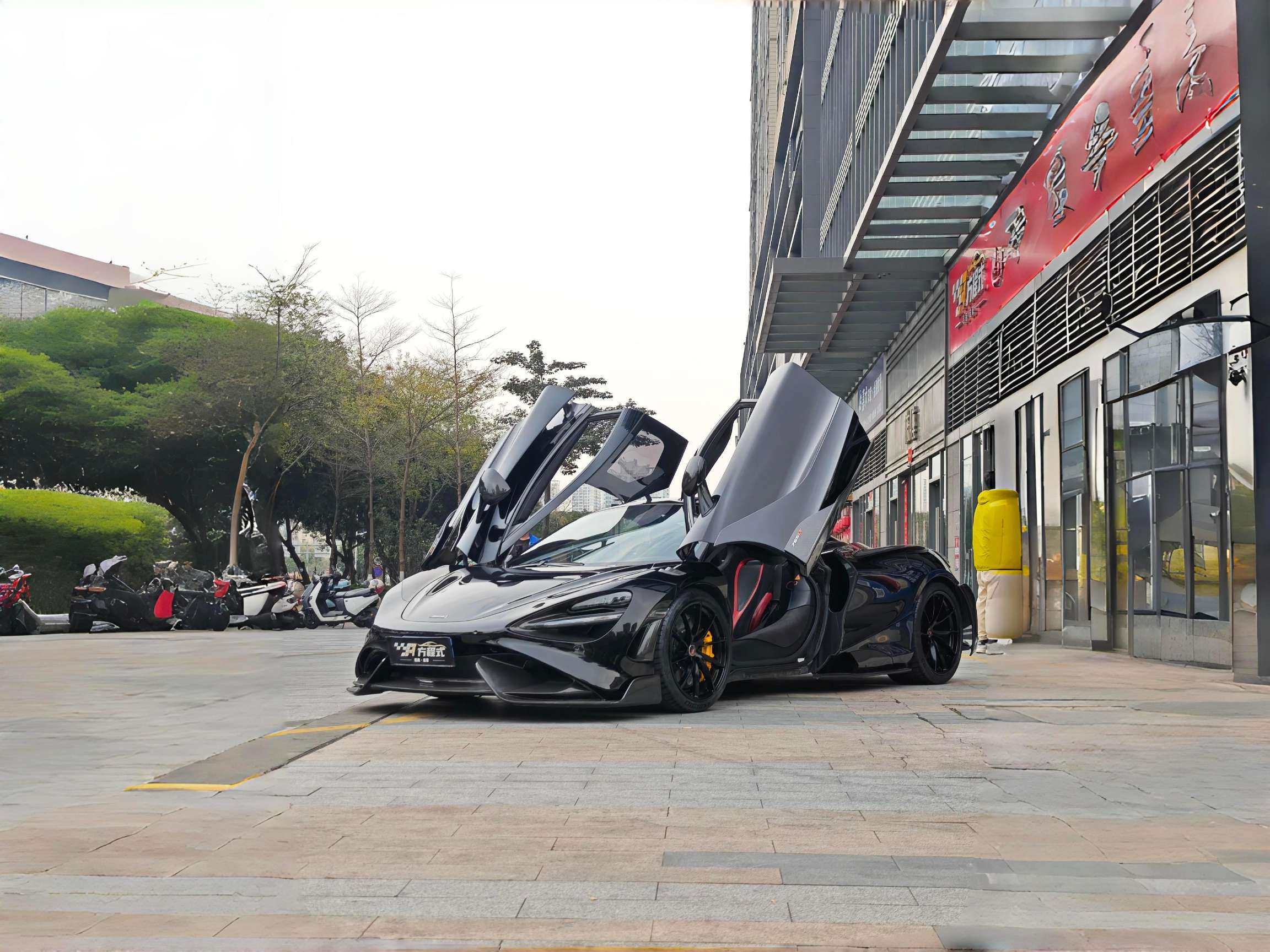 二手迈凯伦 720S 灰色/红色 2019款 4.0T Coupe