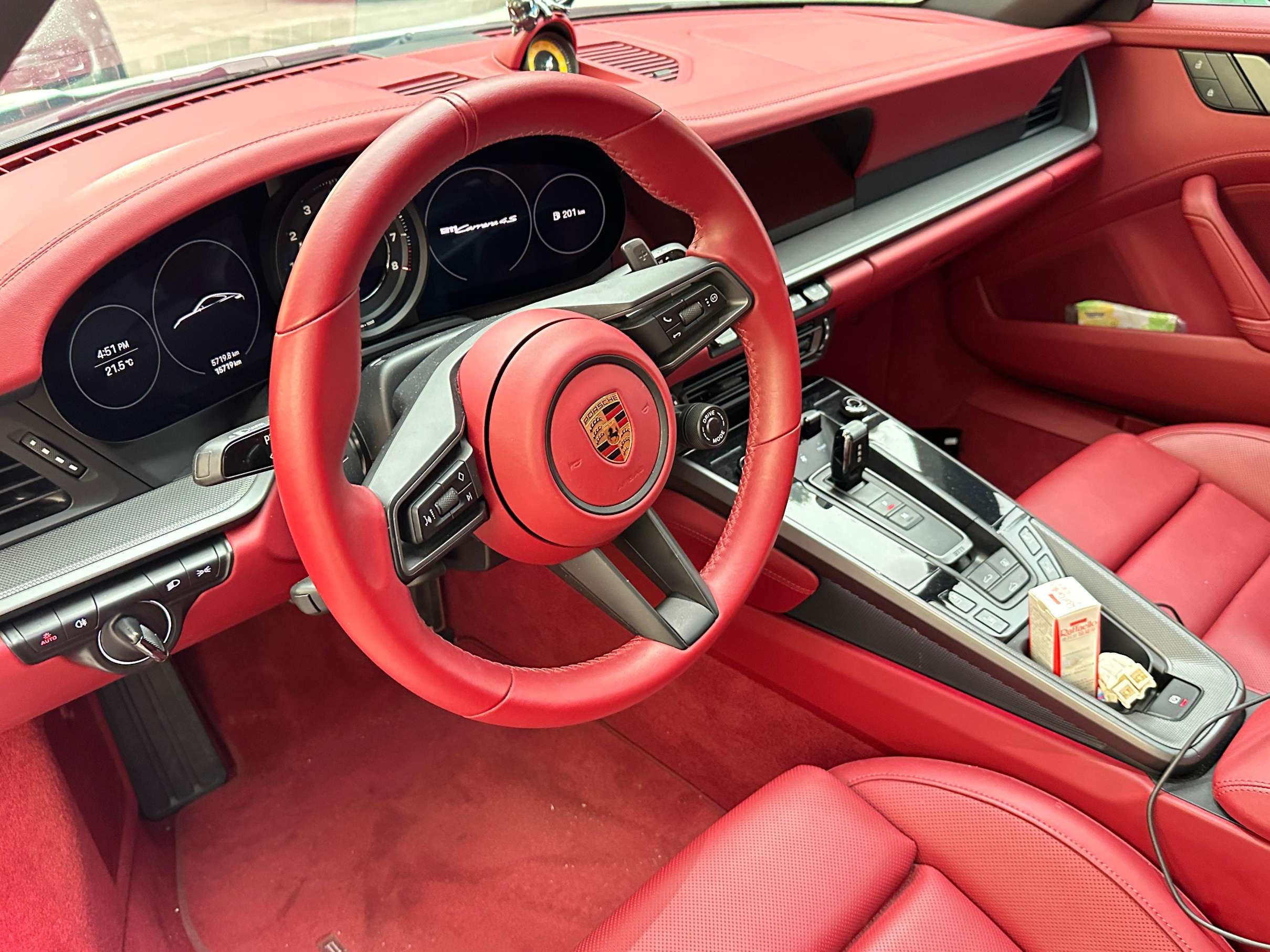 二手保时捷 911 白色/红色 2023款 Carrera 3.0T