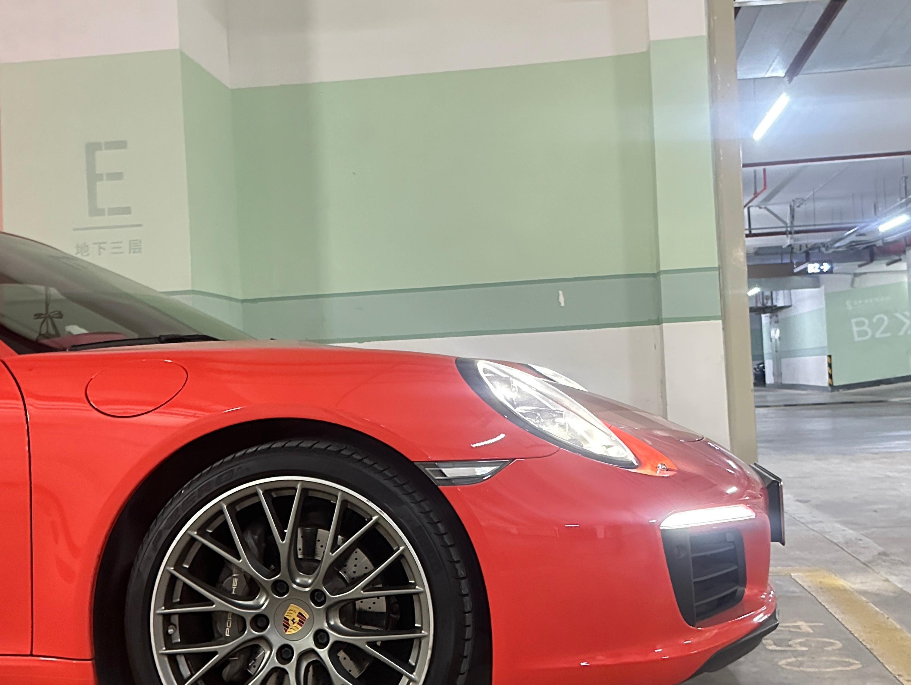 二手保时捷 911 红色/波尔多红 2016款 Carrera Cabriolet 3.0T