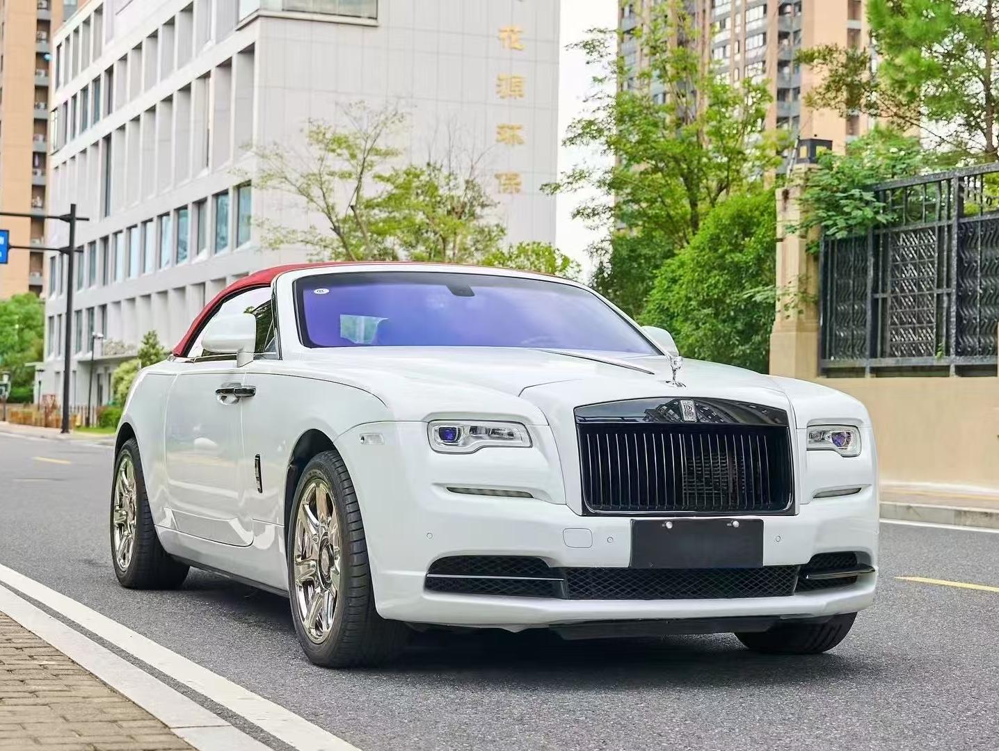 二手劳斯莱斯 曜影 白色/红色 2018款 6.6T 标准型
