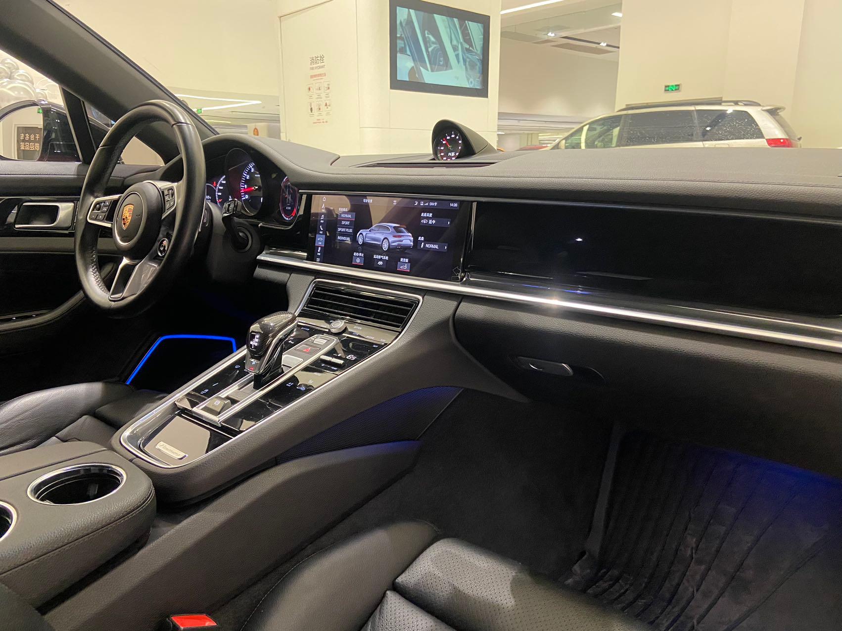 二手保时捷 Panamera 红色/黑色 2017款 4S 猎装版 2.9T