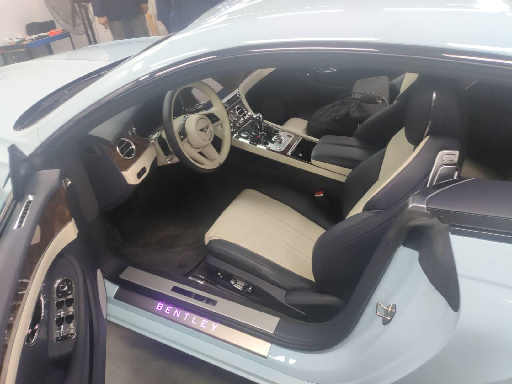 二手宾利 欧陆GT 蓝色/白色 2020款 4.0T GT V8