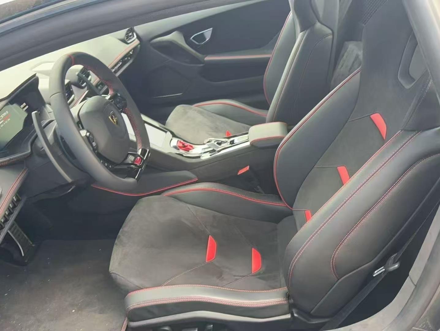 二手兰博基尼 Huracán 银灰色/黑色 兰博基尼 Huracán Tecnica 中规版