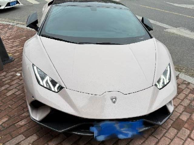 二手兰博基尼 Huracán 黑色/黄色 2016款 Huracán LP580-2