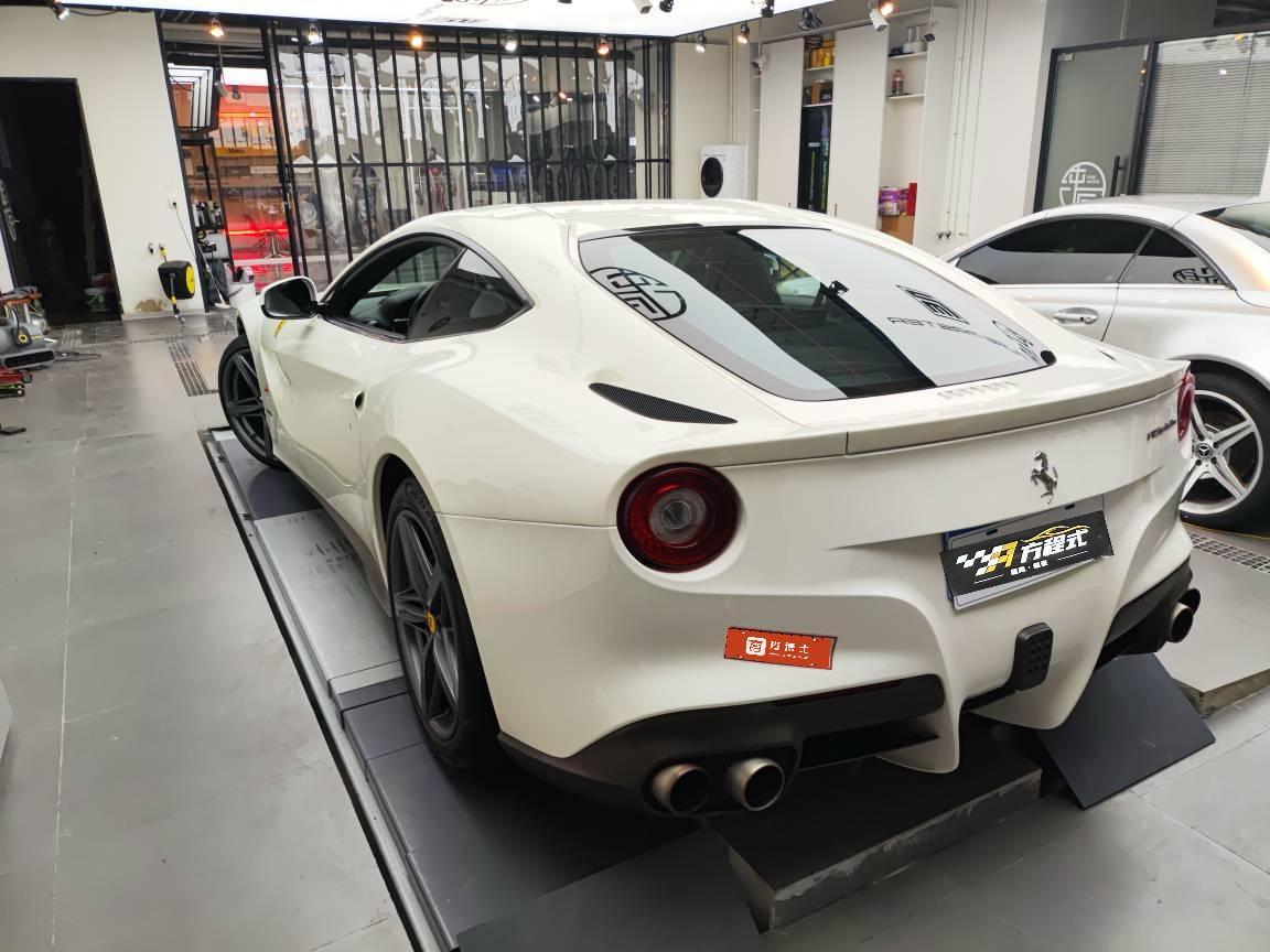 二手法拉利 F12berlinetta 白色/黑色 2013款 6.3L 标准型