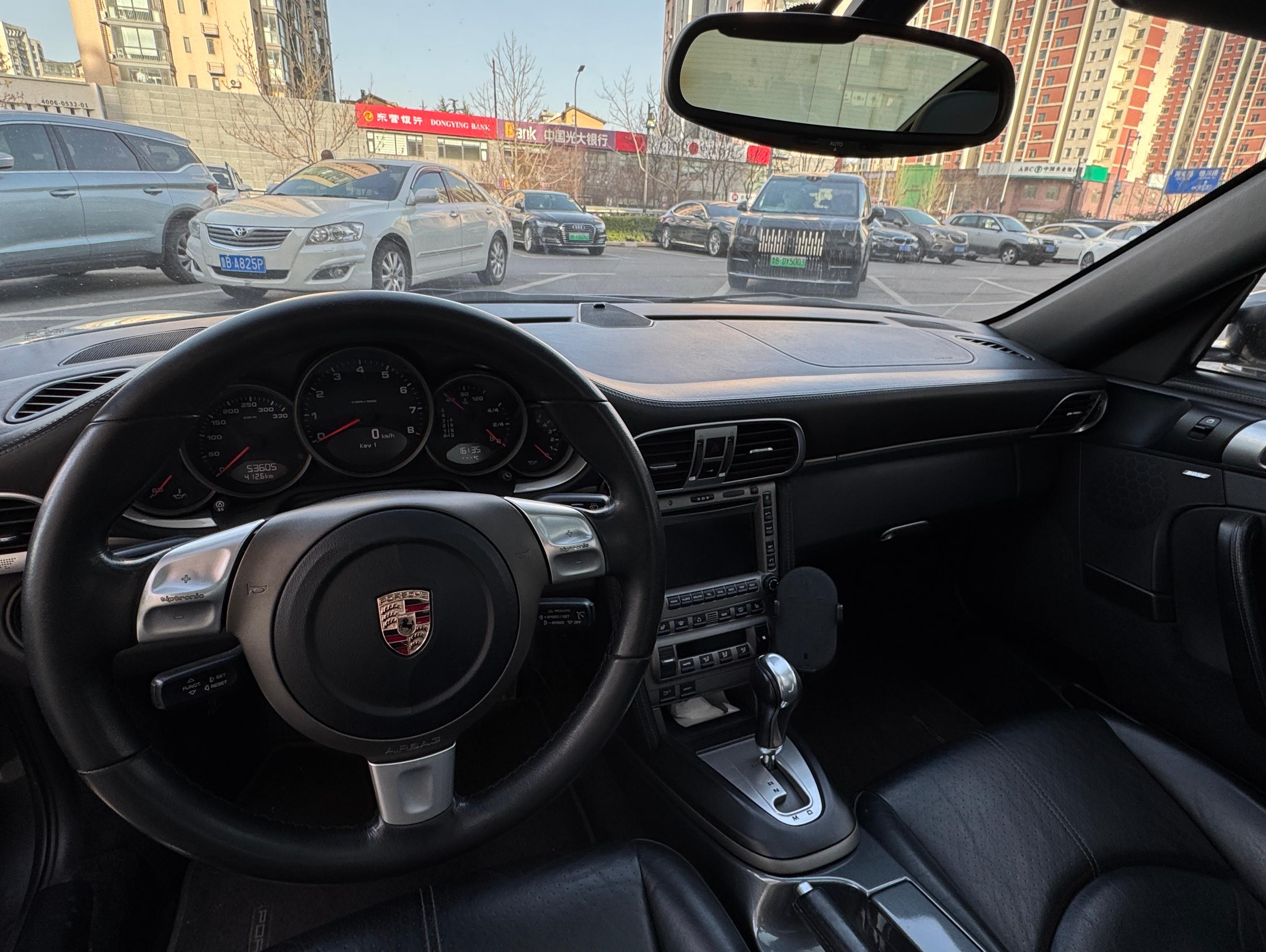 二手保时捷 911 玄武岩黑金属漆/黑色 Targa  4  3.6L  中规版