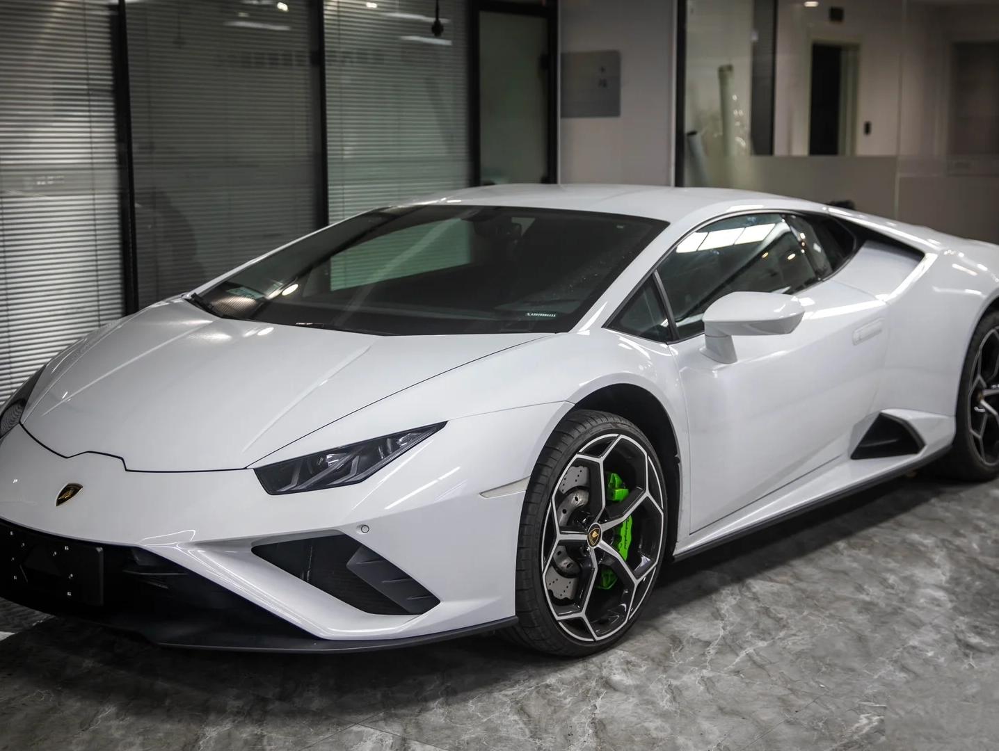 二手兰博基尼 Huracán 白色/黑色 2020款 Huracán EVO RWD