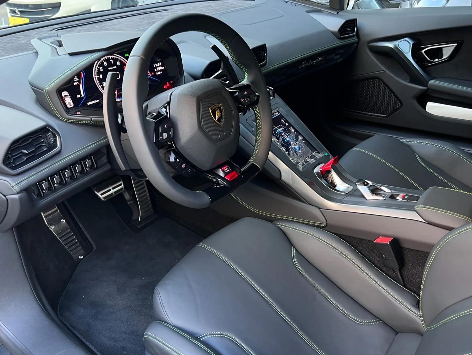 二手兰博基尼 Huracán 白色/黑色 2020款 Huracán EVO RWD