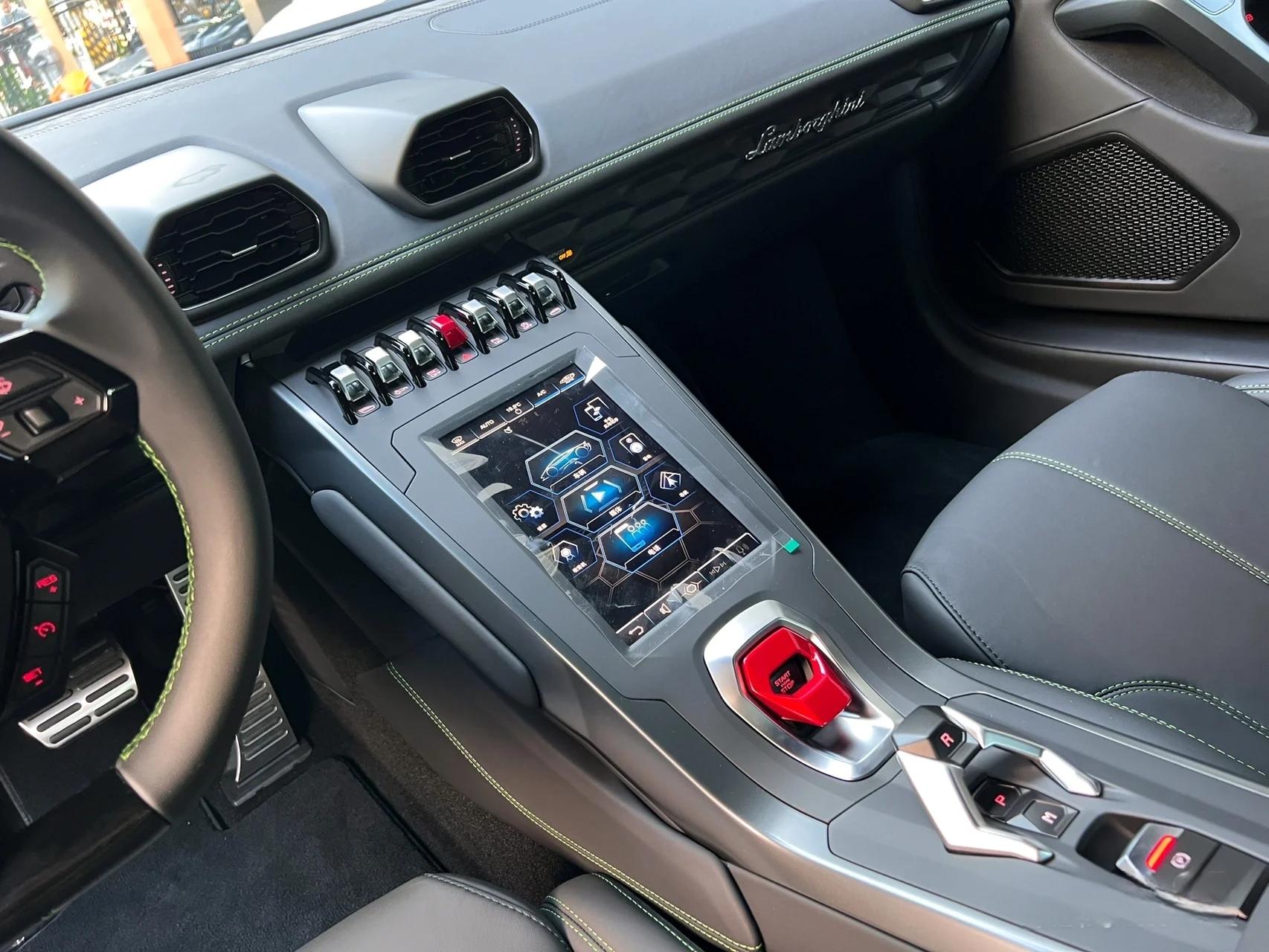 二手兰博基尼 Huracán 白色/黑色 2020款 Huracán EVO RWD