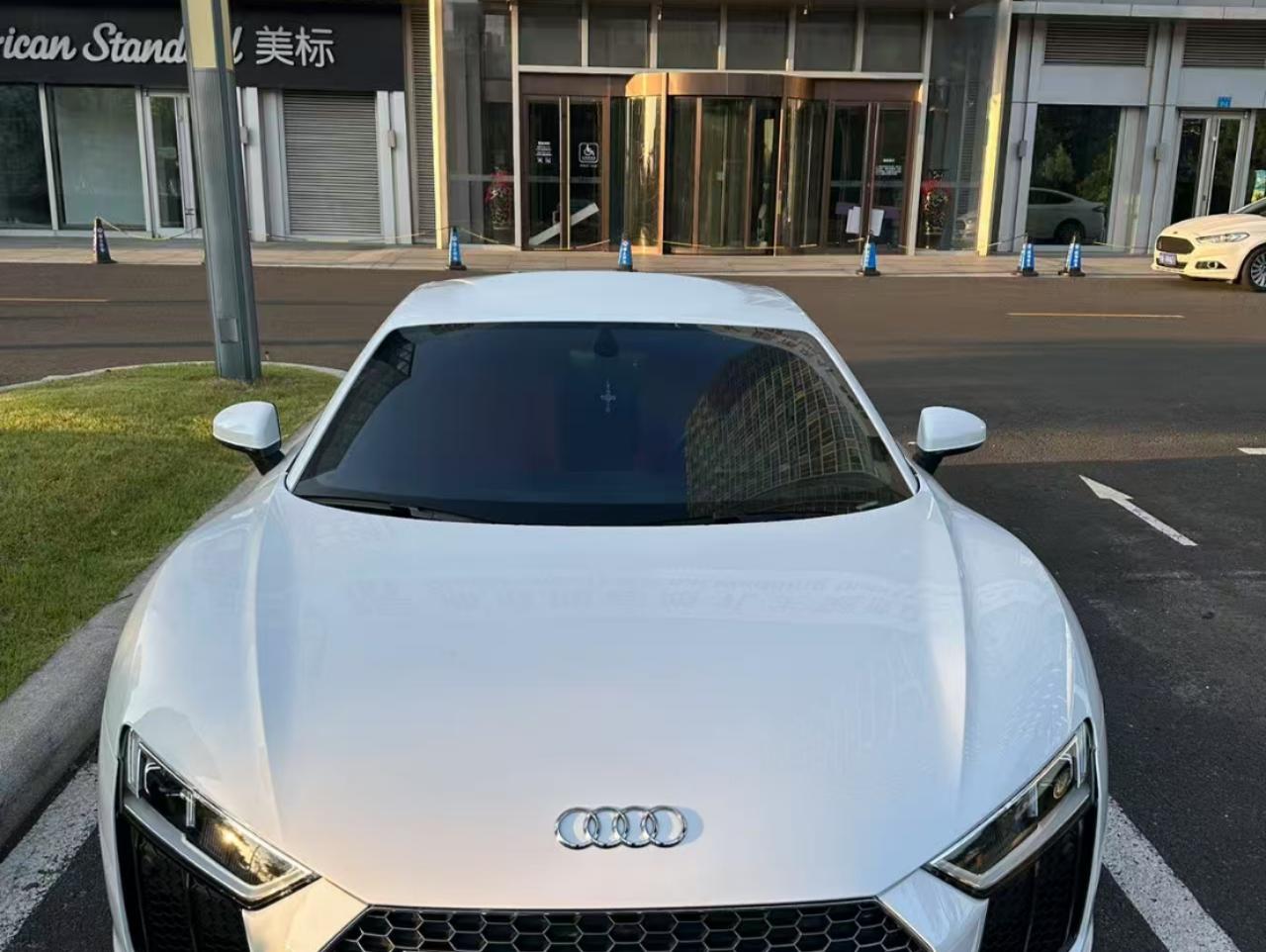 二手奥迪 R8 白色/红色 2016款 V10 Coupe Performance