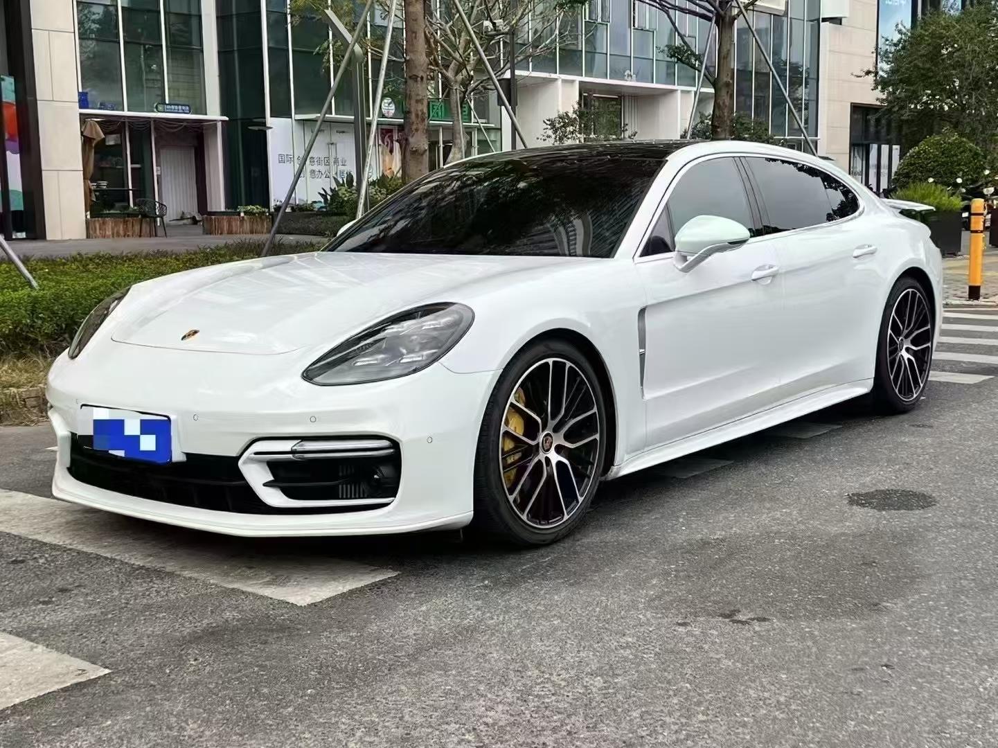 二手保时捷 Panamera 白色/黑红 2023款 Turbo S 行政加长版