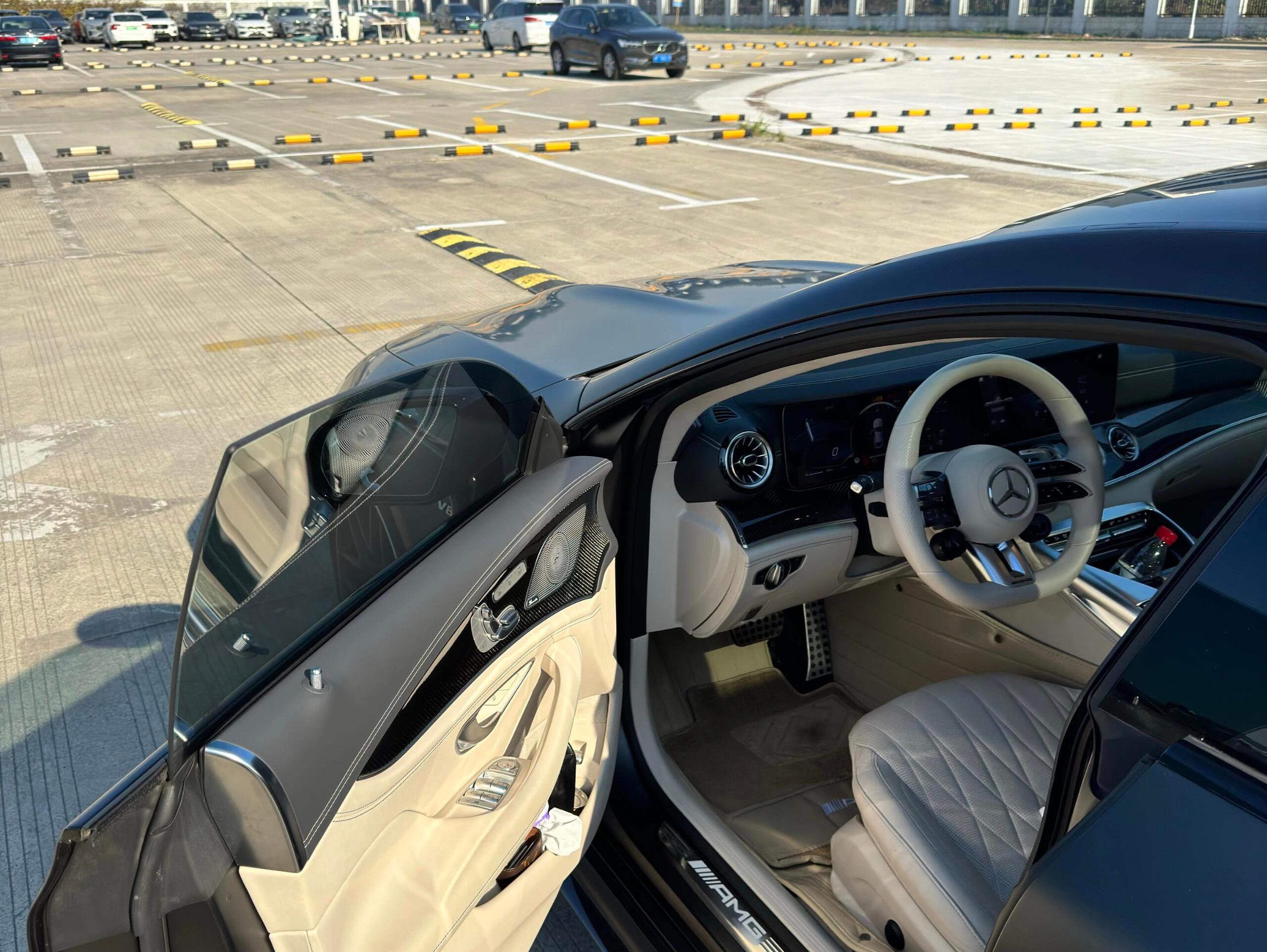 二手奔驰 AMG GT 灰色/白色 GT 53 中规版