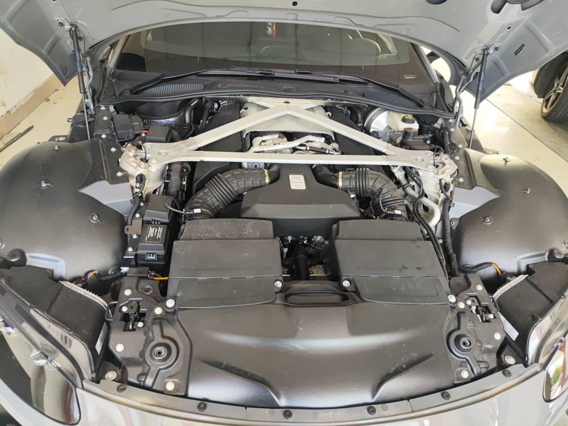 二手阿斯顿·马丁 V8 Vantage 灰色/黑色 2020款 4.0T V8 Coupe