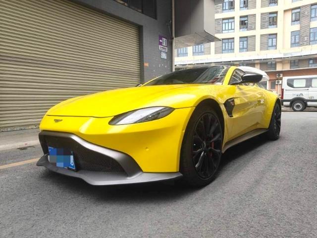 二手阿斯顿·马丁 V8 Vantage 灰色/红色 2018款 4.0T V8 Coupe