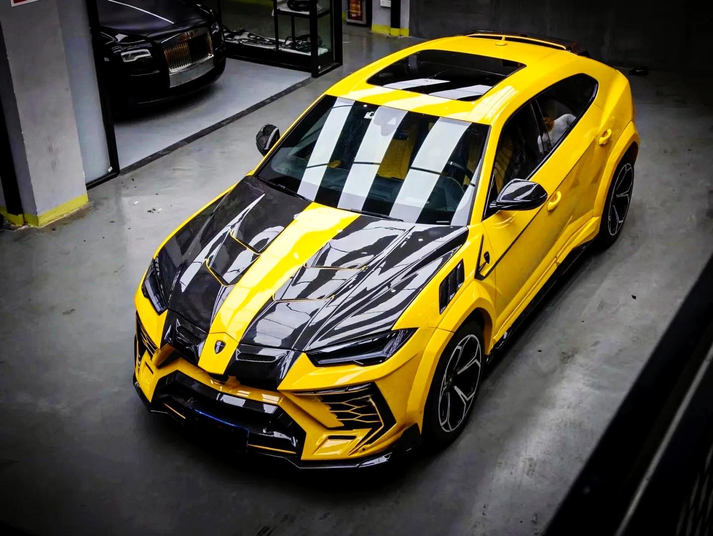 二手兰博基尼 Urus 灰色/黄色 2018款 4.0T V8
