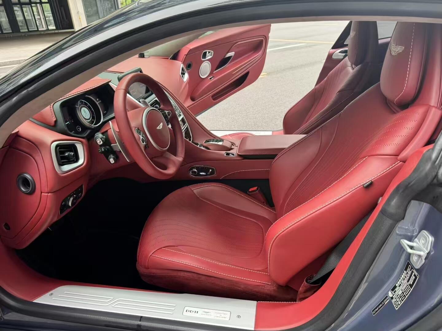 二手阿斯顿·马丁 DB11 灰色/红色 2020款 4.0T V8 Coupe