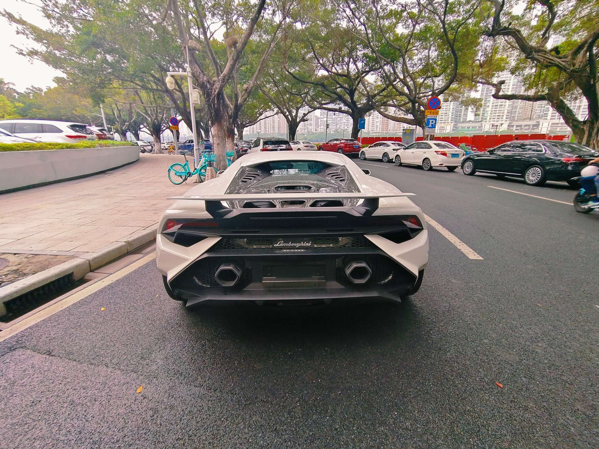 二手兰博基尼 Huracán 白色/黑色 Tecnica 中规版