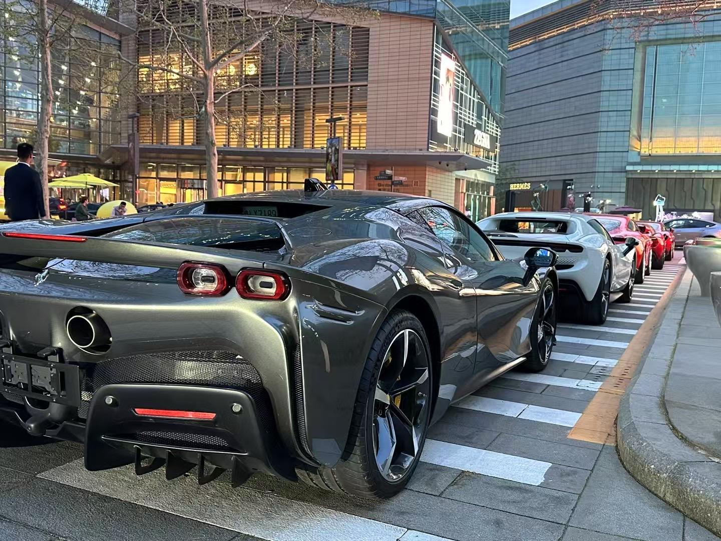 二手法拉利 SF90 灰色/白色 2020款 3.9T V8 Stradale