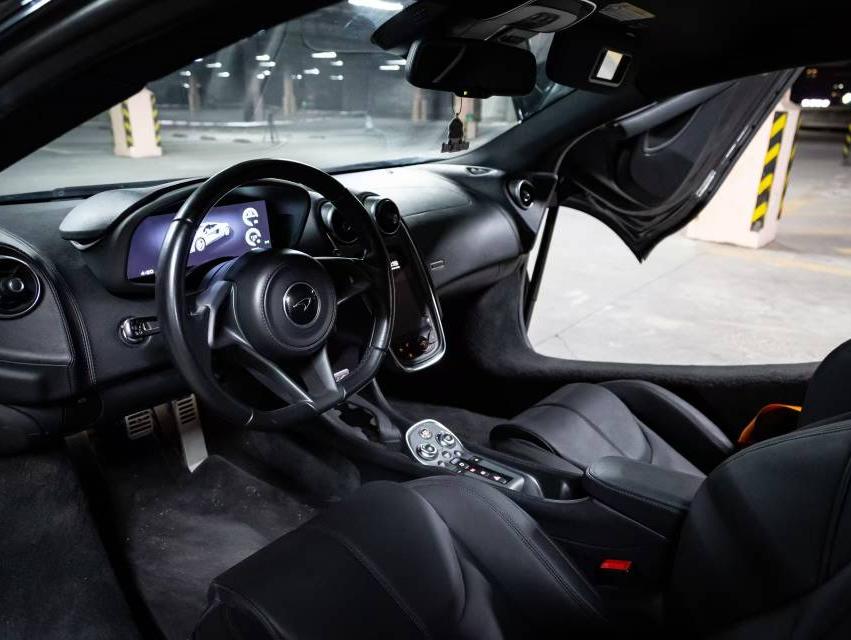 二手迈凯伦 570S 橙色/黑色 2015款 570S 3.8T Coupe
