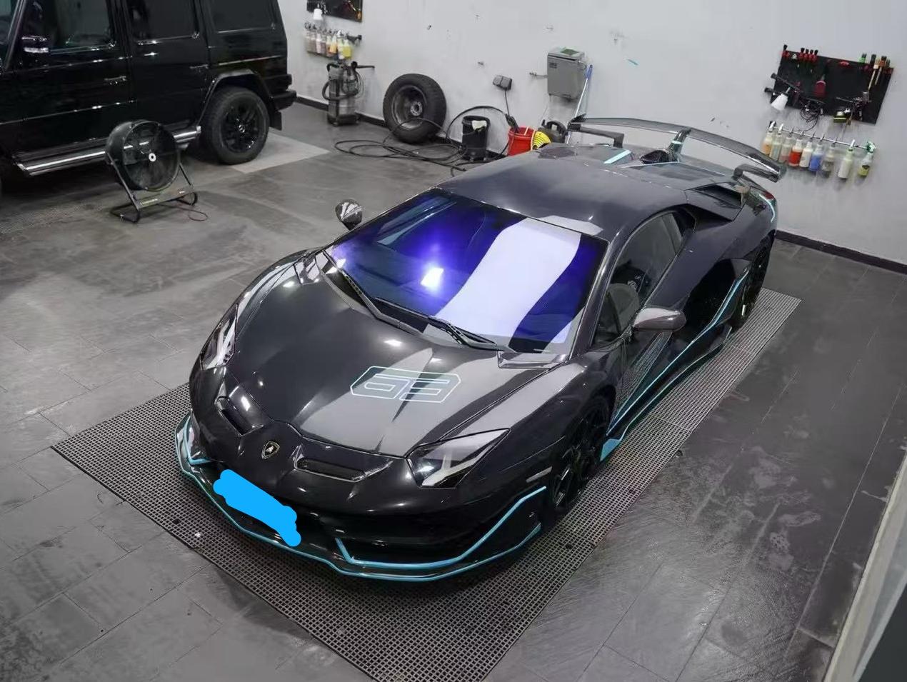 二手兰博基尼 Aventador 红色/黑色 2011款 LP 700-4