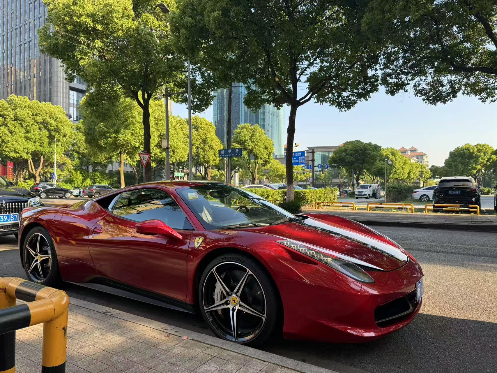 二手法拉利 458 红色/黑色 2012款 4.5L Italia 中国限量版