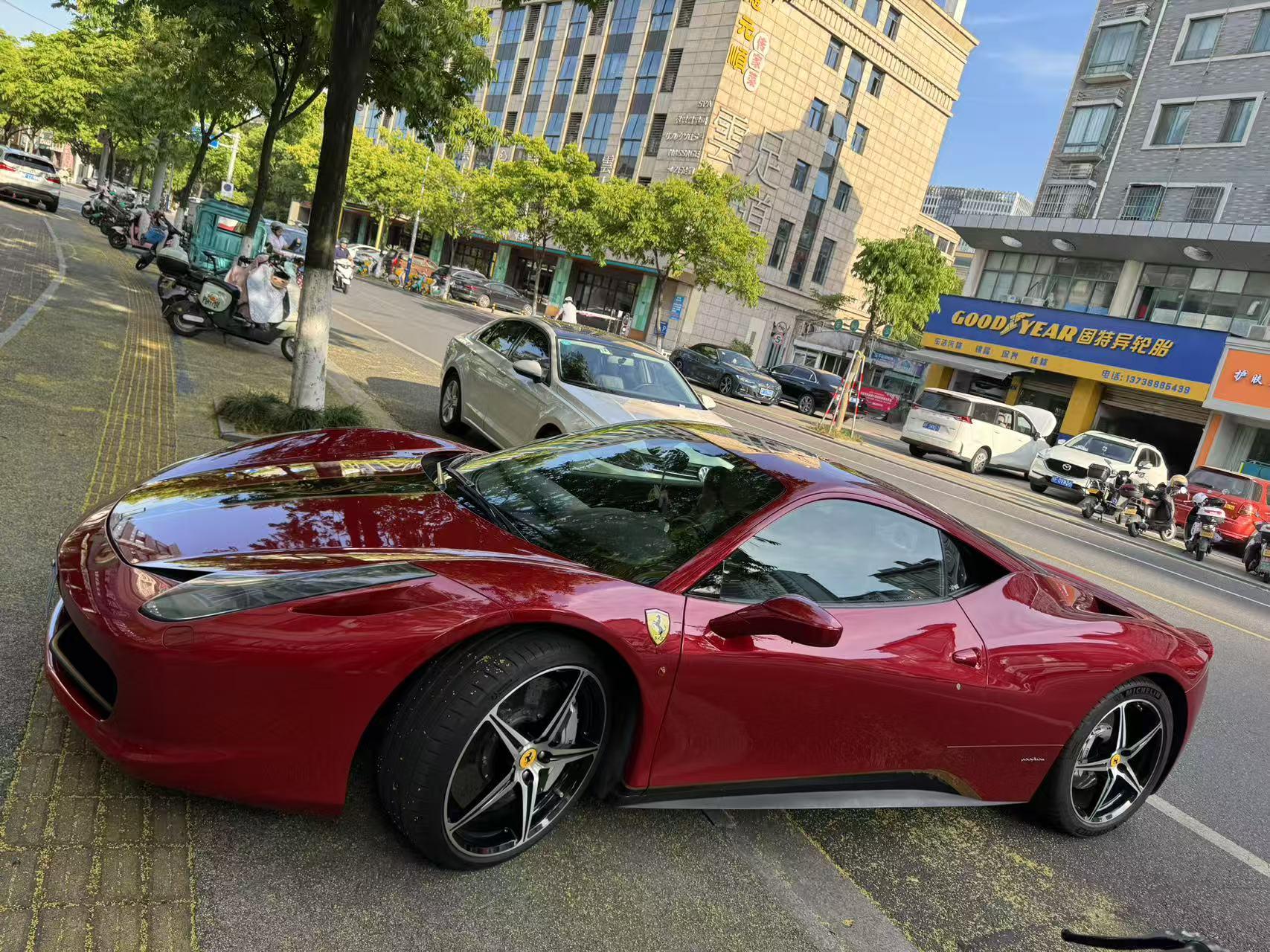 二手法拉利 458 红色/黑色 2012款 4.5L Italia 中国限量版