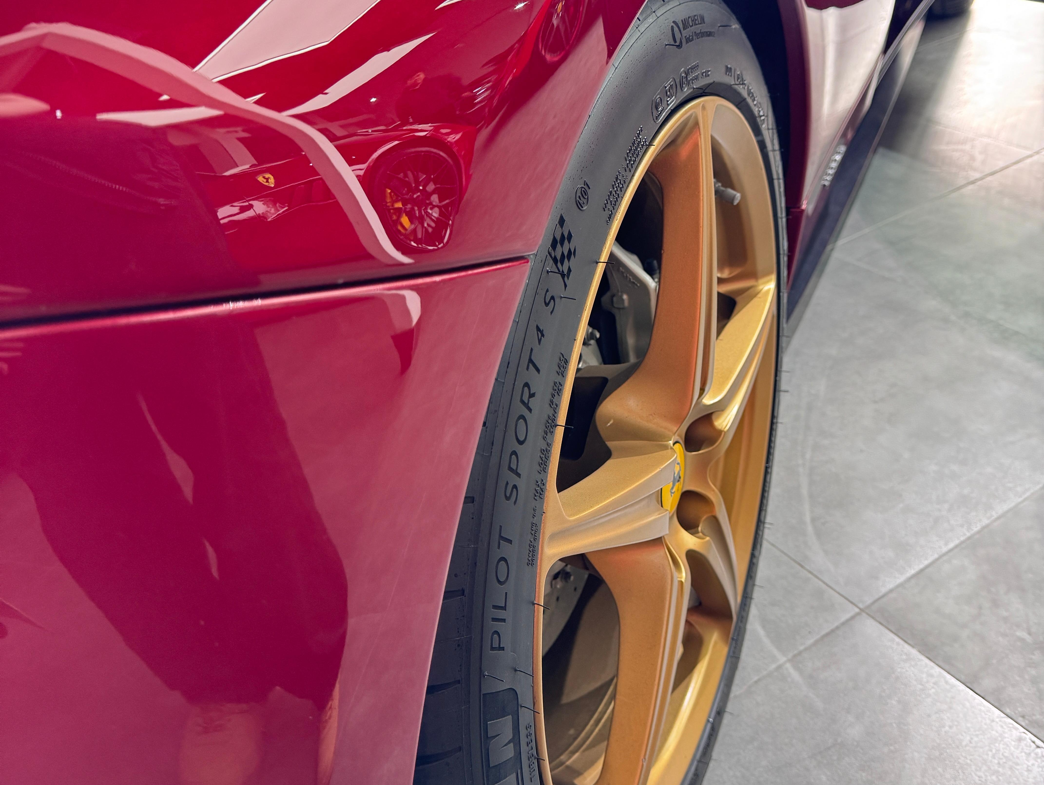 二手法拉利 458 马可波罗红/黑色 2012款 4.5L Italia 中国限量版