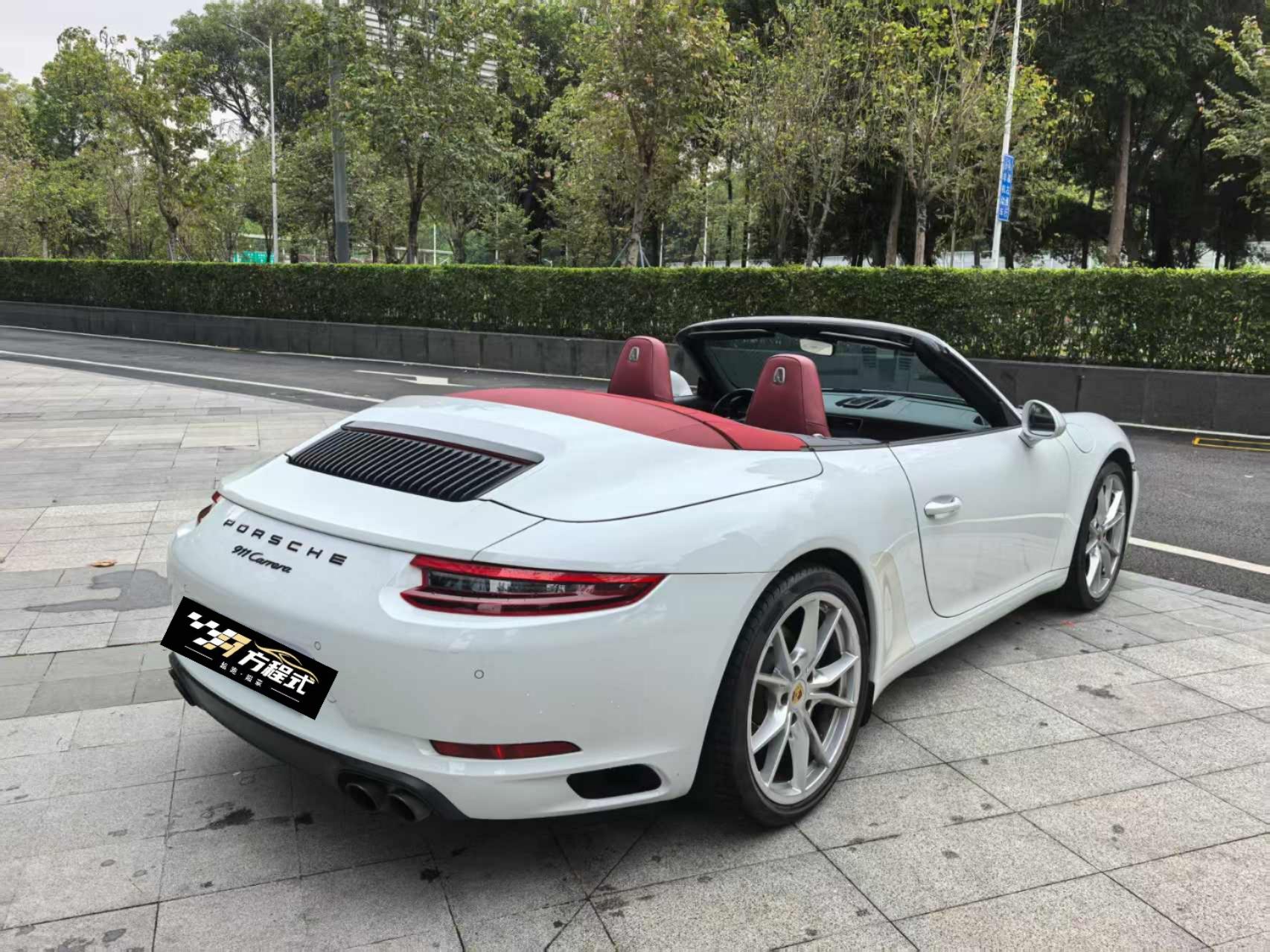 二手保时捷 911 白色/黑红 2016款 Carrera Cabriolet 3.0T