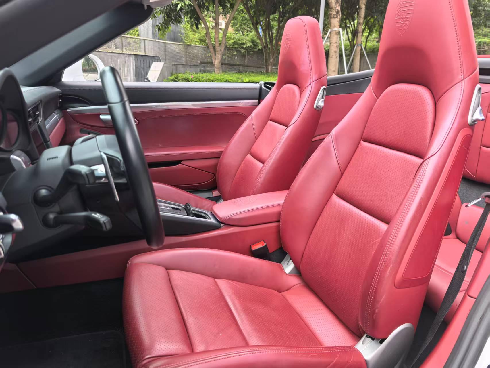 二手保时捷 911 白色/黑红 2016款 Carrera Cabriolet 3.0T