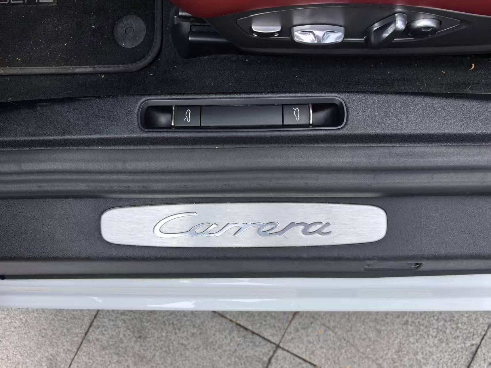 二手保时捷 911 白色/黑红 2016款 Carrera Cabriolet 3.0T