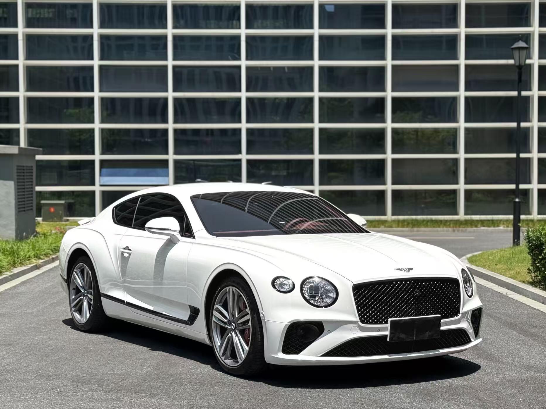 二手宾利 欧陆GT 冰川白/亚麻白拼板球红 GT v8  中规版
