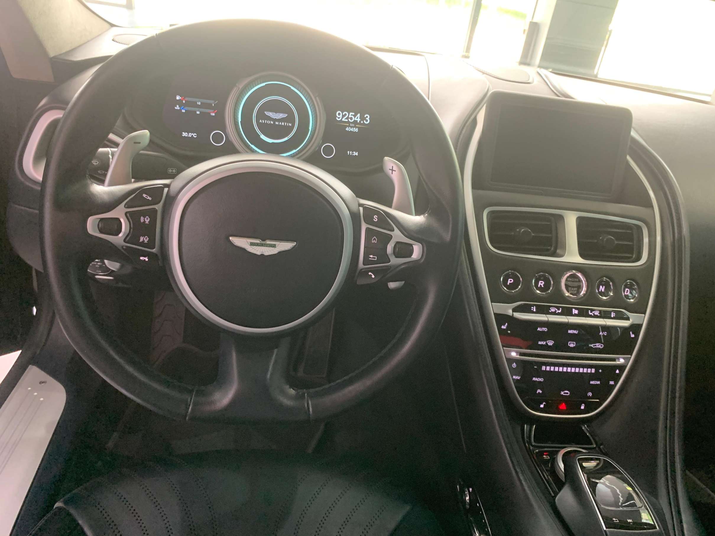 二手阿斯顿·马丁 DB11 灰色/黑色 2019款 4.0T V8 Coupe