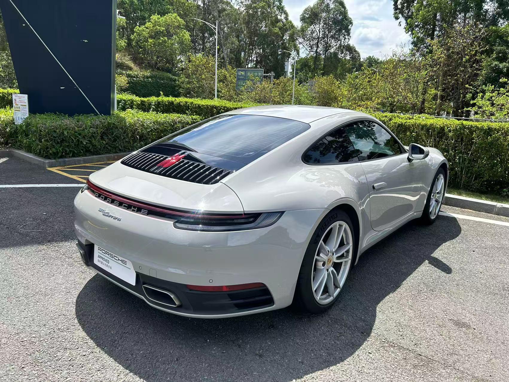 二手保时捷 911 哑灰/黑色 2023款 Carrera 3.0T