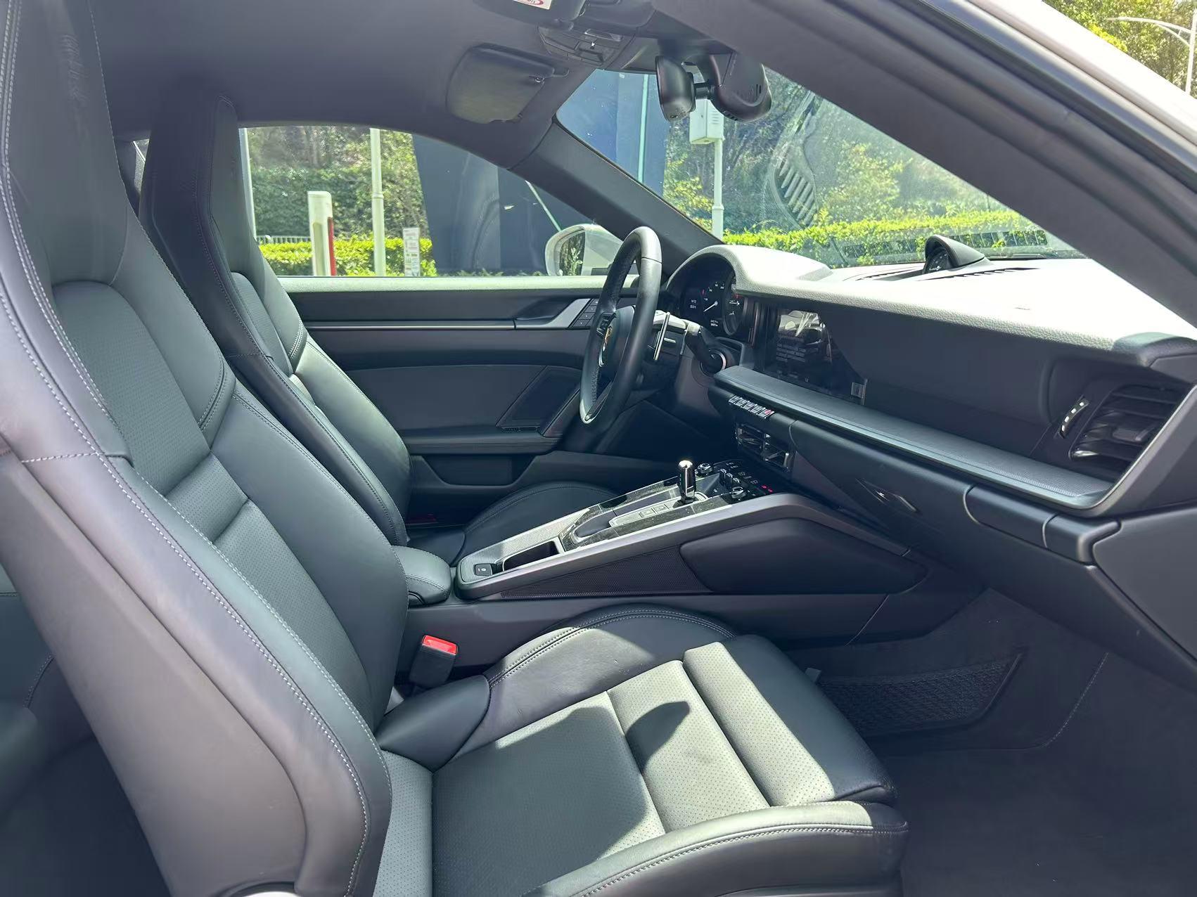 二手保时捷 911 哑灰/黑色 2023款 Carrera 3.0T
