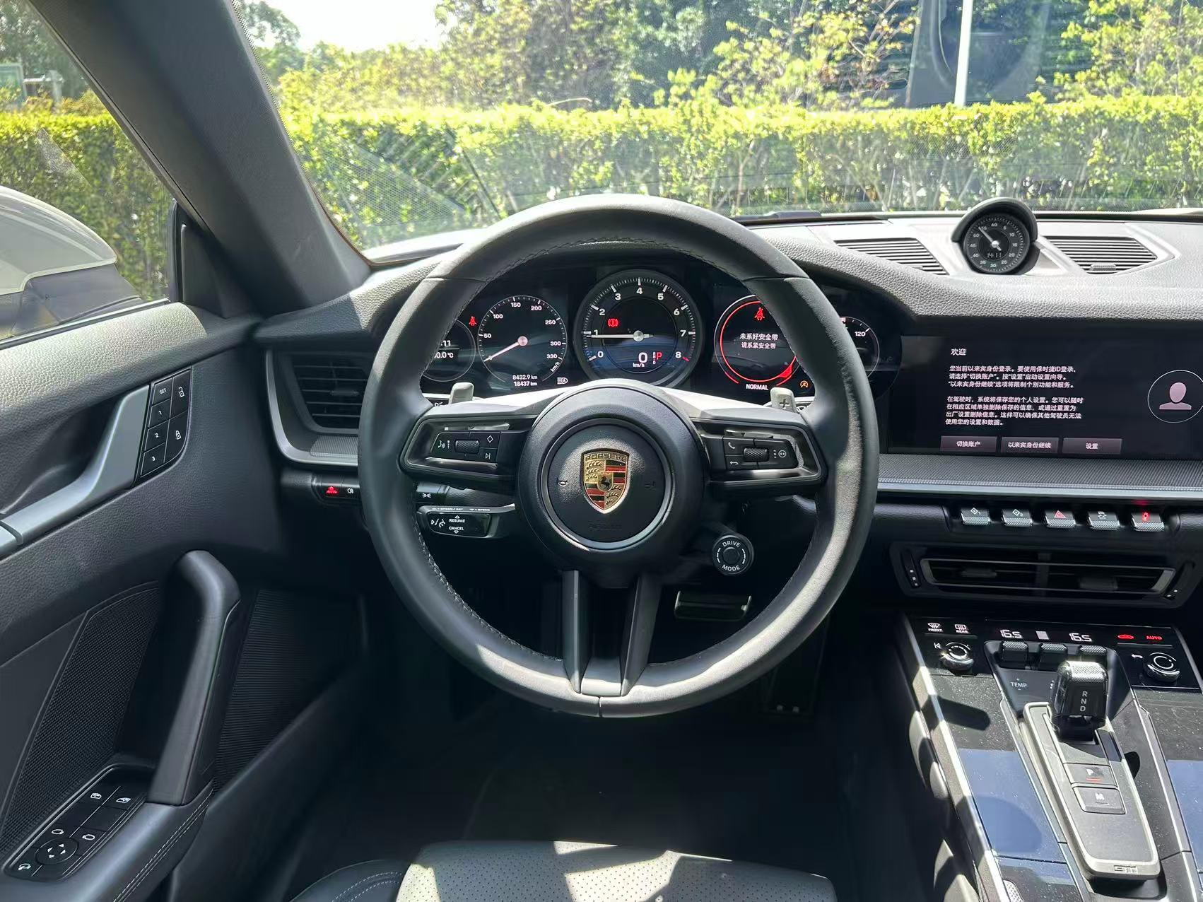 二手保时捷 911 哑灰/黑色 2023款 Carrera 3.0T