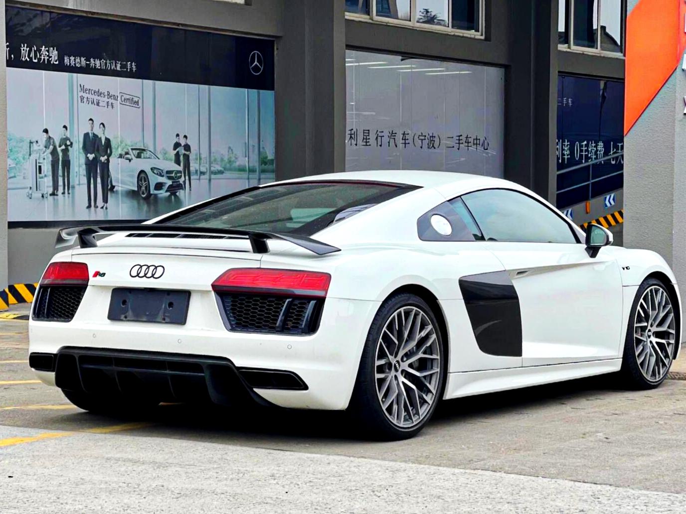 二手奥迪 R8 白色/黑色 2016款 V10 Coupe Performance