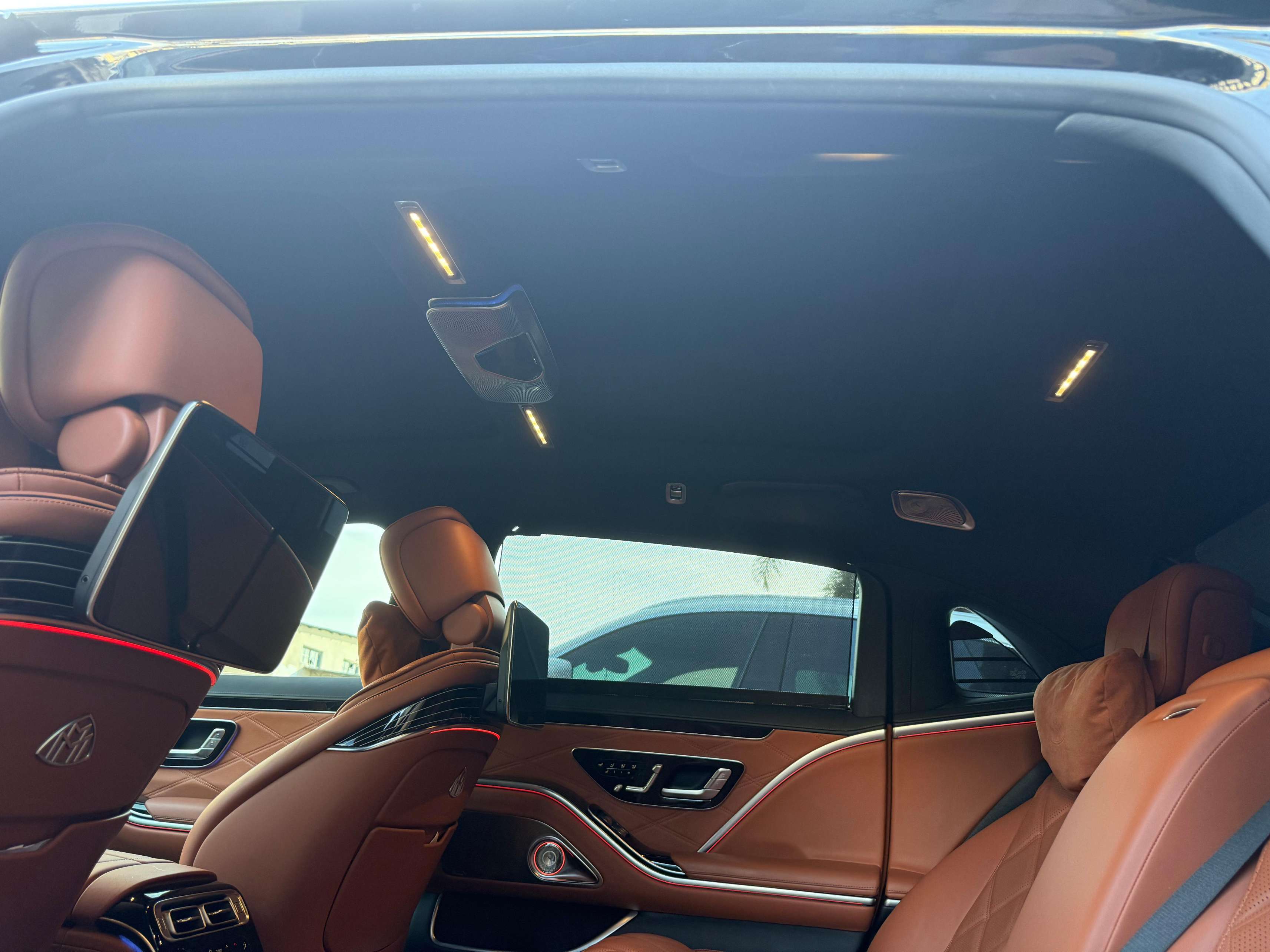 二手奔驰 迈巴赫S级 黑色/棕色 2021款 S480 4MATIC