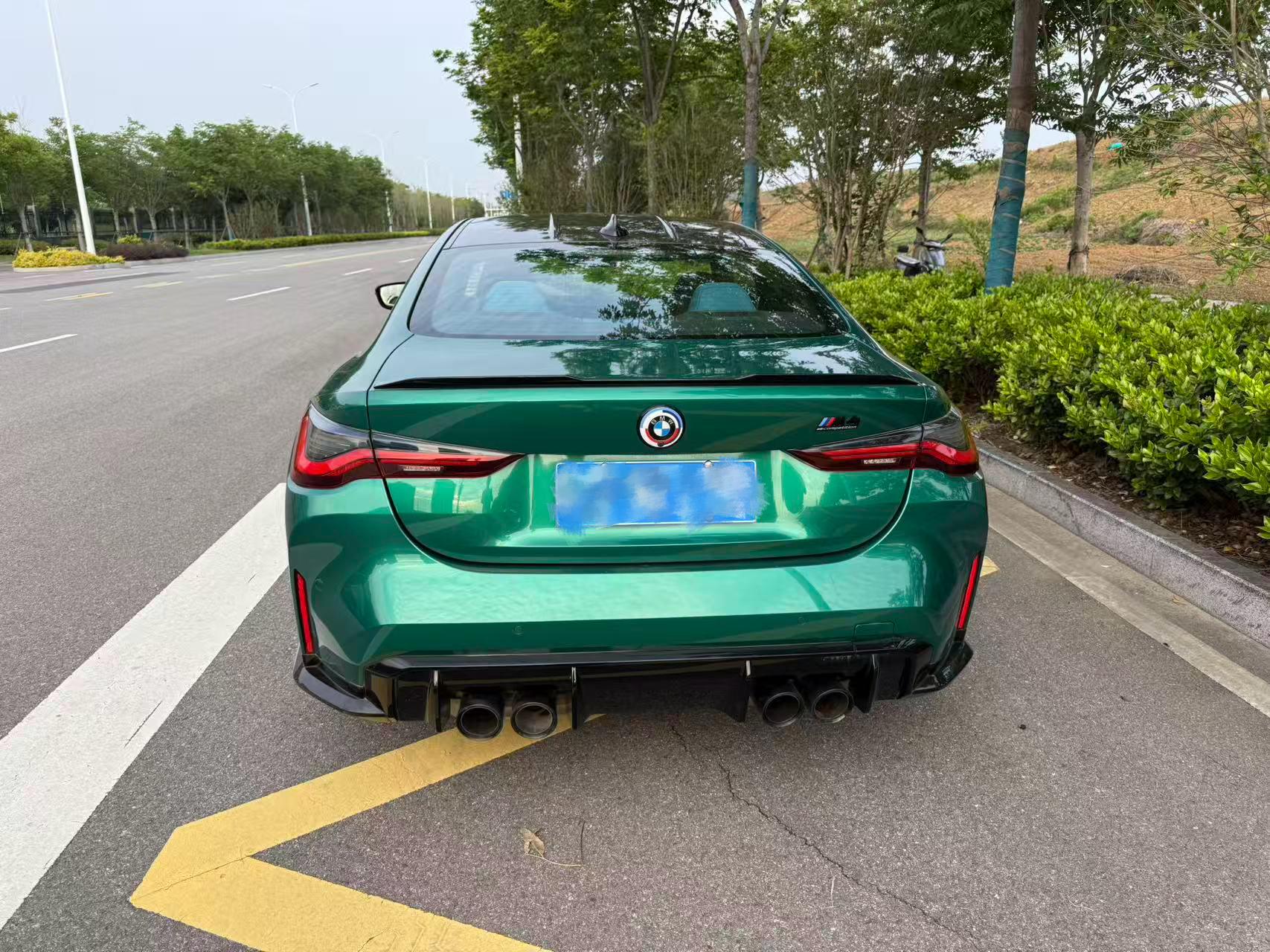 二手宝马 M系 绿色/蓝色 M4 双门轿跑车 xDrive 雷霆版 中规版