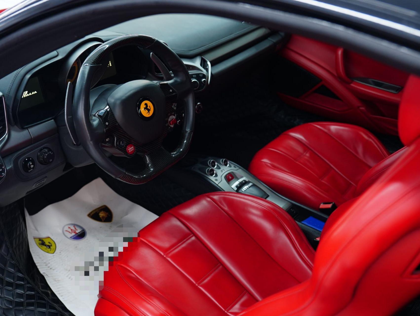 二手法拉利 458 红色/黑红 2011款 4.5L Italia