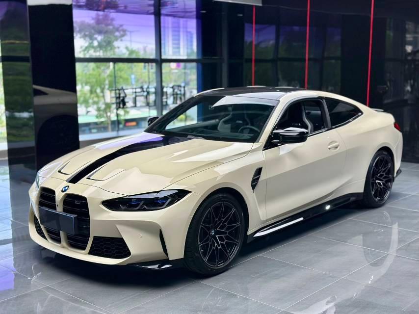 二手宝马 M系 黑色/白色 2022款 M4双门轿跑车 M xDrive 雷霆版